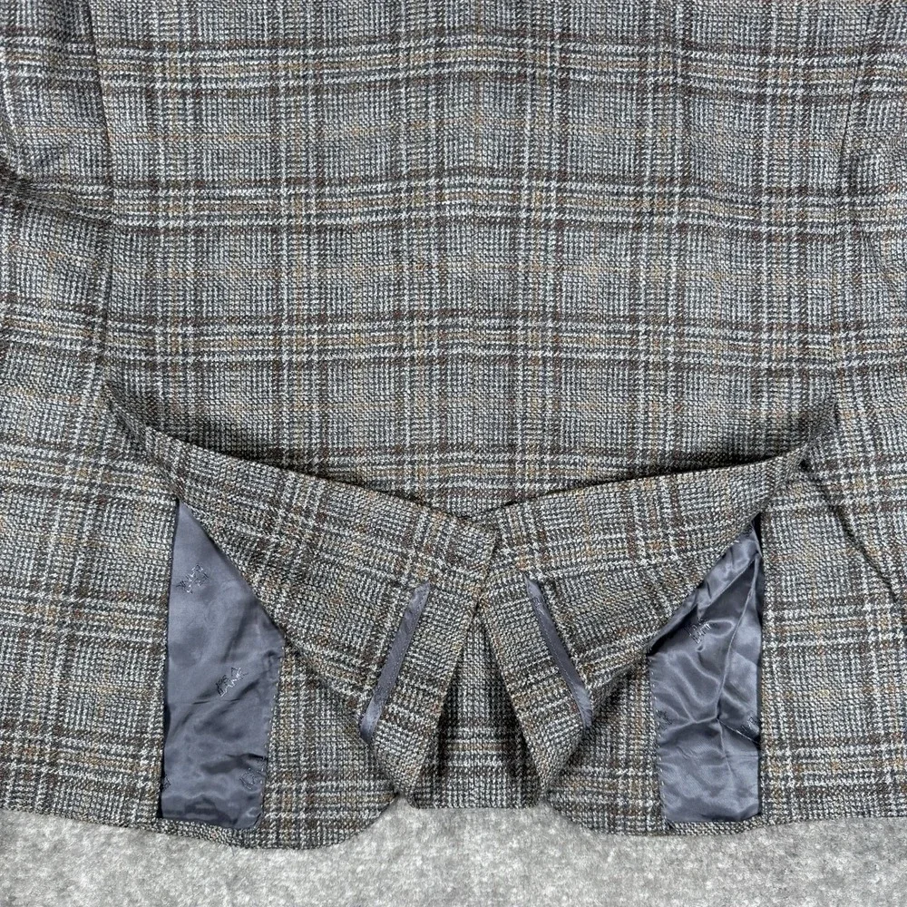 Jos A Bank Blazer Men's 46L Gray Plaid Wool Two Button Lanifico Di‎ Pray